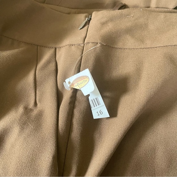 Talbot's Women's Dress Straight Pants stretch camel color NWT Size 16 - Picture 7 of 13